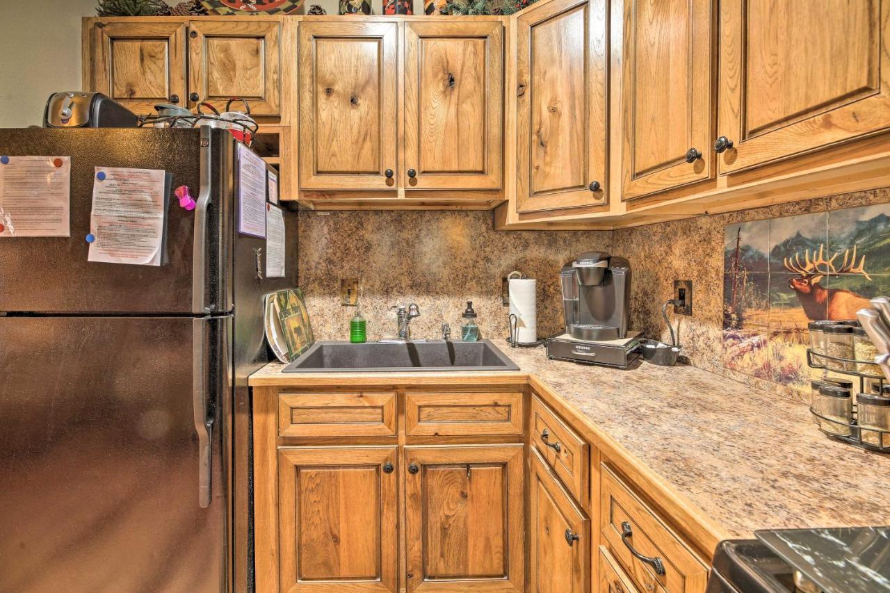 Rustic Lakeside Cabin - Family And Pet Friendly! 파인톱-호변 외부 사진